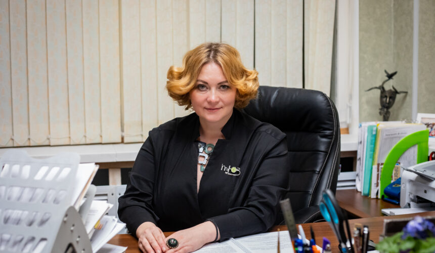 Директор Няганского театра Постникова Анастасия Геннадьевна